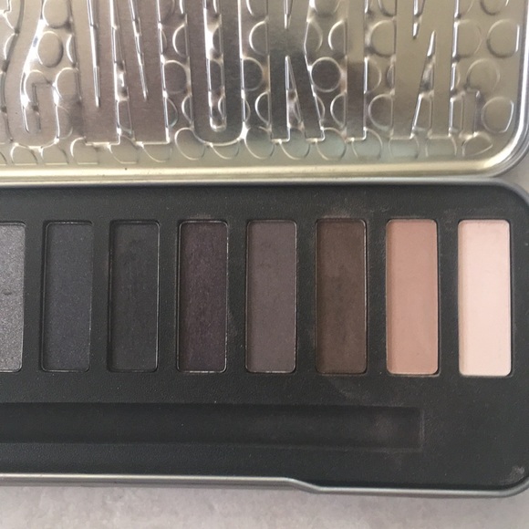 PALLET - Picture 7 of 12